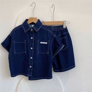 CompletiCompleti 2023 Primavera estate Abbigliamento per bambini Vestiti per bambini Ragazzi Completi Denim Top Jeans Pantaloni 2 pezziSet Abiti casual per neonati 212 anni 230510