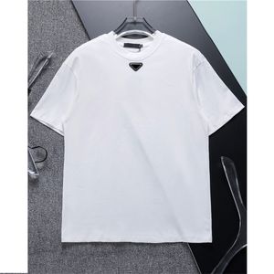 Męski projektant koszulki czarno-biały w 100% bawełniany oddychający odporny na zmarszczki Trójkątna tablica marka Letter Drukuj moda