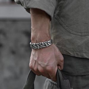 Pulseira de metal texturizada de pedra irregular retro para homens punhos de mangueira jóias de festas casuais personalizadas