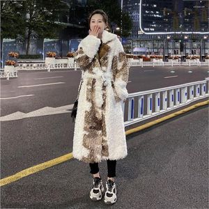 Futro damskie 2023 Zimowe płaszcze lambowola długie stand-up ciepła kurtka Parka Parka Women Korean Loose Lamb wełniana płaszcz gruby płaszcz