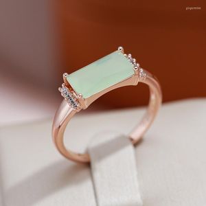 Pierścienie klastrowe lipiec elegancka kwadratowa mgła zielona cyrkon luksus 585 Rose Gold Kolor Kobiet biżuterii Vintage Party Akcesoria