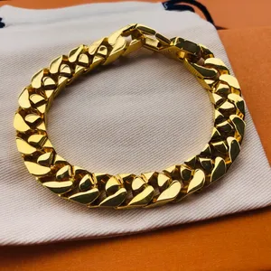 LW Big Armband för man Chunky Chain Designer Armband för Woman Gold Plated 18k T0p Officiella reproduktioner Europeiska storlek Pararmband Jubileumsgåva 044