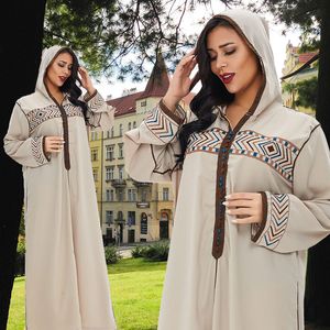 Etniska kläder Ramadan Turkiet Muslimsk klänning med huva Kvinnor Abaya Marockansk Kaftan Islamisk Broderi Djellaba Dubai Jilbab Fest Vestidos