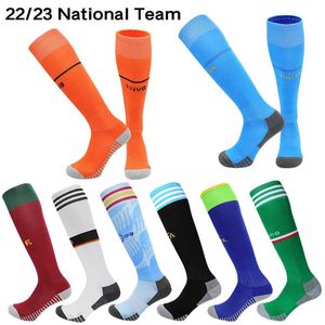 Sports Socks 22/23 Säsong National Team Soccer Sock Adult Kid Thicking Handduk Botten Knä Hög Fotbollsträning Match Sport Racing Stocking P230511