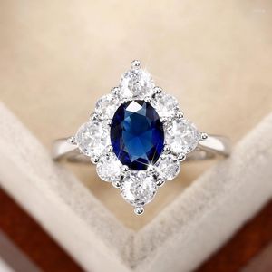 Fedi nuziali Huitan Nobile Blu Zircone cubico Lusso Per Temperamento Elegante Accessorio per le dita da donna Anniversario Gioielli per feste