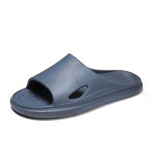 Erkekler yaz hafif ağırlık banyo duş terlikleri sessiz pratik çift slayt rahat yumuşak erkekler kadın ev kapalı açık plaj sandalet delik ayakkabı A045