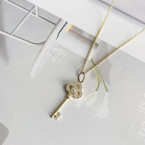 fashion sliver gold small luxury Classic chain link key initial necklaces for women girls mom daughter lovers designer jewelry diamond Party Wedding gifts Birthday