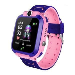 Q12 Kids Smart Watch IP67 Su Geçirmez SOS Kamera Telefon Sesli Arama LBS Konum Çocuk Saati 2G Ağ Akıllı Swatch Hediye