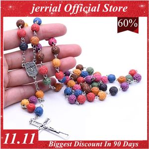 Collane con ciondolo Stile di moda 8mm Sacra Famiglia Rosa Perlina Rosario Collana con croce di Cristo Regalo religioso Gioielli per la preghiera della chiesa