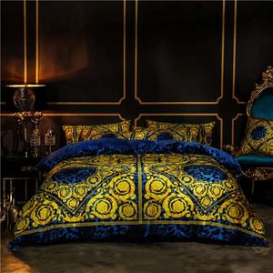 Luxury 5pcs Leopard Print Queen Gold Blue Nevy Bedding Sets King Designer Winter Worm Bedding Sets Woven European Style Quilt Cover Pillow Cases Bed Sheet