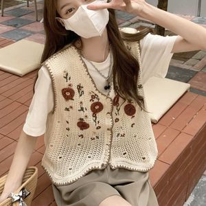 Women's Vests Pastoral Style Summer Autumn Women Vest Embroidery Vintage Knitted Crochet Flower Vest Female Hollow Out Jumpers Waistcoat Top 230511