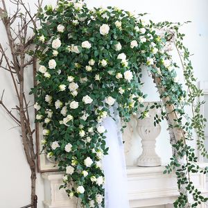 装飾的な花の花輪人工花ローズ植物植物絹のガーランドグリーン植物ホームガーデンウォールフェンス結婚式の誕生日装飾180cm71inch230510