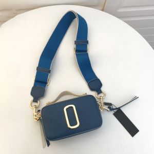 Luxurys tasarımcılar çanta kadın çanta crossbody çanta omuz bayan bayan cüzdan çok yönlü metal mektup gerçek deri postacı çanta 36 stil kutu iki omuz kayışı