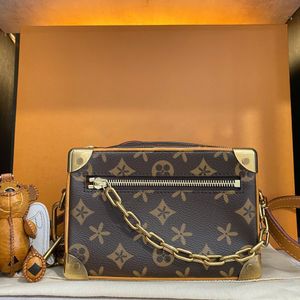 Borsa mini bauletto morbida firmata M44735 Borsa da donna Louis Vuitton Luxurys pochette da viaggio Borsa da sera da uomo pochette tote portafoglio Borsa in pelle a tracolla Borse per il trucco a spalla