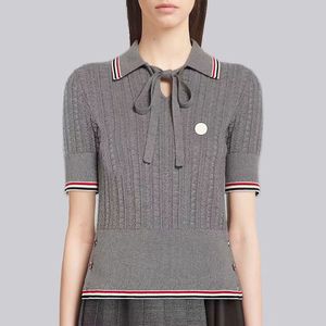 여자 스웨터 니트 티셔츠 하프 슬리브 티셔츠 옷깃 넥 스타일 레드 스트라이프 자수 레이디 슬림 스웨터에 적합 양모 니트 점퍼