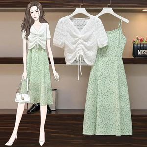 Two Piece Dress Summer suit dress female large size fashion drawstring lace small shirt suspenders floral casual dress two-piece set 230512