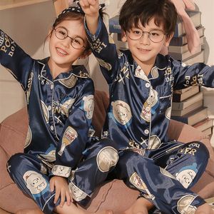 Pijama de pijamas de seda para crianças Todller Spring Autumn Manga Completa Cetina PJS Adolescentes meninas FILDAS ASSENHO DO SLEECTE BEBÊ BEBÊ NOITE MOLE 3-13Y 230511