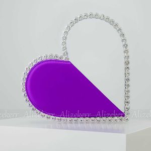 Totes Heart Shaped Diamond Evening Clutch Bag New Designer Sparkling Crystal Acrylic Handle Black Satin Purse For Wedding Party 230509
