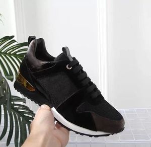 2023 Designer women shoes run away sports casual women shoe leather non slip lightweight rubber bottom size 35-42 A4