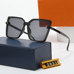 Óculos de sol quadrado feminino lentes de nylon HD UV400 anti-radiação rua luxo passarela de praia adequado para todos os usos óculos de sol de design de estilo combinando unissex com caixa