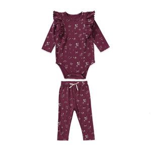 Pyjamas baby bodysuits byxor polka dot spädbarn kläder födda flickor kläder set vårflicka pajamas långärmad 230511