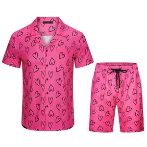 T-Shirt für Herren, T-Shirt, Hemden, Designer-Hemd, Shorts-Set, 2-teilig, rosa Herzmuster-Set, bunte Herren-Kurzarm-Shorts, Strandhose, Sommer, leicht, cooler Anzug