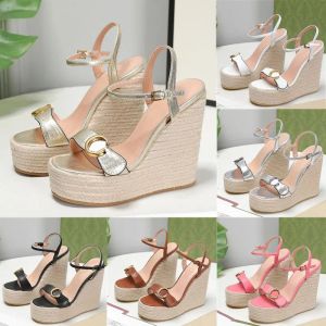 Designer Sandale Frauen Schuh Steuerbord Keil Kleid Schuhe Hochzeit Party Kleid High Heels Sommer Schwarz Rosa Stroh Sandalen