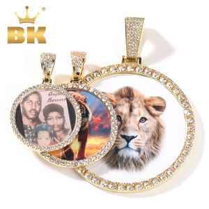 THE BLING KING Oversize Large Round Custom Photo Pendant Collana Incidere Nome Iced Out CZ Gioielli Hiphop Regali di memoria