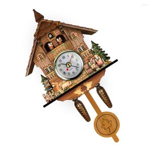 Wall Clocks Nordic Cuckoo Clock Retro Forest Wear-resistant Wood Handcrafted Decoration For Home Cafe Living Rom