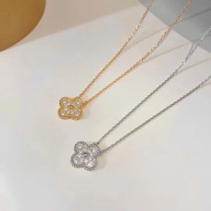 Womens Love Clover Designer Brand Luxury Pendant Necklaces with Shining Crystal Diamond 4 Leaf Gold Silver Choker Necklace Jewelry Gift