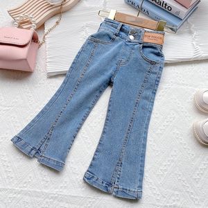 Jeans Spring Girls Denim Open Fleared Pants Kids Kläder Baby Girl Quality Cotton Boot Cut Jeans Children's Button Wide Leg Jeans 1-10Y 230512