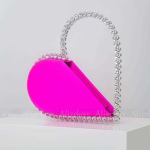 Shoulder Bags Heart Shaped Diamond Evening Clutch Women New Designer Sparkling Crystal Acrylic Handle Black Satin Purse for Wedding Party 230426