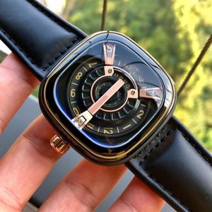 2020 New Fashion Top Grade Mens Luxury Designer Quartz Seven F Watches Genuine Leather Strap Square men Wristwatches Montres de mo270S