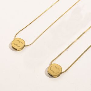 18K Gold Plated Luxury Designer Necklace for Women Party Brand Letter Choker Elegant Round Pendant Chain Copper Necklaces Jewelry Accessory High Quality 20style