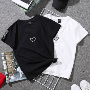 T-shirt 2020 Yaz Çiftler Aşıklar Kadınlar İçin Tshirt Günlük Beyaz Tops Tshirt Kadın Tişört Aşk Kalp Nakış Baskı Tshirt Kadın