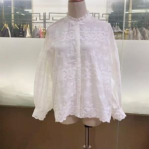 Kvinnors blusar 2023 Spring Sweet Lace Pleated Collar Embroidered Hollow Out Long Sleeve Elegant Shirt