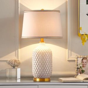 Bordslampor American Retro Ceramic Lamp Bedroom Bedside European Simple Chinese Living Room Decorative