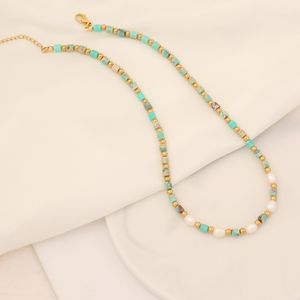 Collana di fili di perle bianche colorate in pietra naturale dal design originale, bellissimi gioielli per regalo da donna