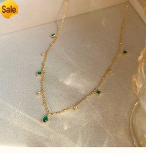 Wholesale Fashion Fine Jewelry Emerald Waterdrop Pendant 18k Gold Plated Cubic Zirconia Necklace For Women