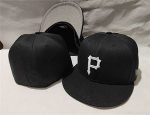 New Foot Ball Fitted Hats Fashion Hip Hop Sport on Field One Piece Fitted Caps Full Closed Design Caps Men's Women's Cap P5