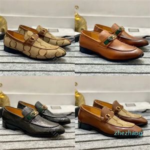 2023-Top Designer Mocassini Uomo Scarpe eleganti pelle bovina Classic Mules Flat Mens fibbia in pelle Uomo Casual Scarpa taglia 38-45