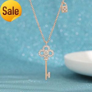 Пользовательский модный розовый золото серебряное покрытие циркона шарм -шарм -ключ ключ для женщин ожерелье для женщин