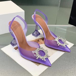 Украшение Atrinestone Slingback Trape обувь PVC Crystal Heel заостренные пальцы на ногах для женской вечеринки вечерние обувь роскошные дизайнерские дизайнерские фабрики с коробкой с коробкой