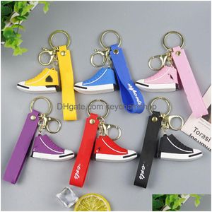 Nyckelringar Party Present Ny sneaker Keychain Basketball Shoes BIL DECORATION 6 Färger Tide Keys Chain PVC Material Birthday Drop Delive DH0JX