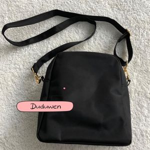 18X20X8CM Nylontasche 2C Süchtige Reißverschluss-Organizer mit Riemen Make-up-Taschen gesteppte Pailletten Kosmetik-Aufbewahrungskoffer2714