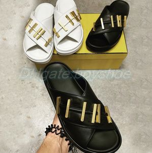 Tasarımcı Kadın Sipper F Mektup Grafik Sandal Deri Platform Slayt Slaytları Crossover Band Lüks Altın Metal Slayt Deri Platform Modeli Model 35-40