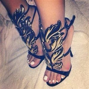 İnanılmaz Lady Angel Wings Siyah Çıplak İnce Yüksek Topuklar Sandaller Gladyatör Roma Kama Kadın Altın Yaprak Deri Pompalar Sandalet Ayakkabı 952319G