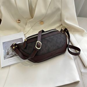 Fanny pack designer bag Luxury belt bag with letter design material leather waist bag large capacity bag, versatile fashion style waist bag