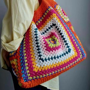 Väskor färgglada kontrollerade Granny Square Big virkning Bag Boho Hippie axelväskor Högkapacitet söt handväska gula orange handväskor