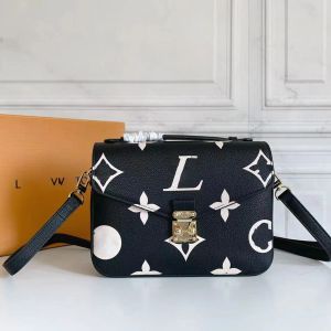 Moda Akşam Yemeği Çantası Omuz Lüks Tasarımcı Çantalar Metal Zincir Altın Gümüş Kadınlar Çanta Orijin Deri Çanta Flip Kapak Diagonal Messenger Crossbody